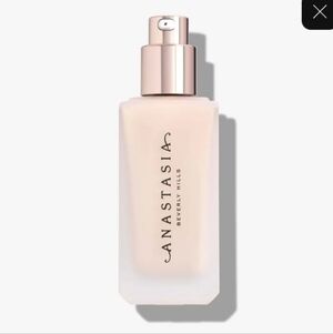 Anastasia Beverly Hills Foundation - Soft Cream